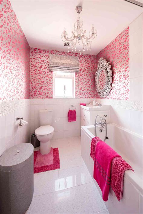 female bathroom decor